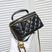 Chanel Golden·Ball Cosmetics Box Makeup  Bag  Shoulder Bag Handbag - Image 5