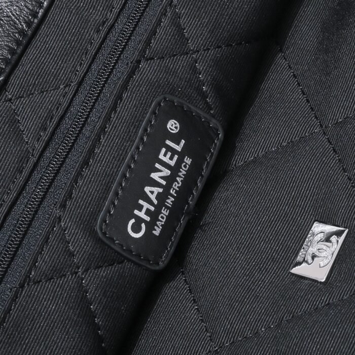Chanel 22 Bag Pearl Bag Shoulder Bag Handbag - Image 9