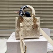 ⁦Dior Small Lady Bag - Lacquered Calfskin⁩ - الصورة ⁦4⁩