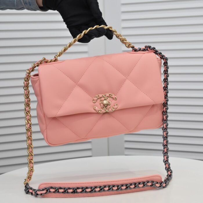 Chanel Lambskin Quilted Small 19 Flap Shoulder Bag Handbag - Image 5