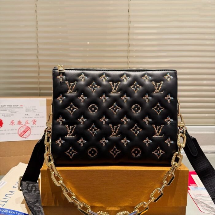 ⁦Louis Vuitton LV Coussin Small Shoulder Bag⁩ - الصورة ⁦19⁩