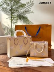 ⁦Louis Vuitton Onthego tote Shoulder Bag Handbag⁩ - الصورة ⁦8⁩