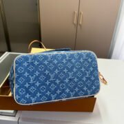 ⁦Louis Vuitton LV Denim Neverfull Shoulder Bag Handbag⁩ - الصورة ⁦7⁩