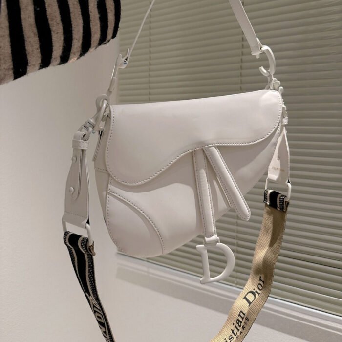 Dior Saddle Bag Matte Leather Shoulder Bag  (Replica) - Image 12