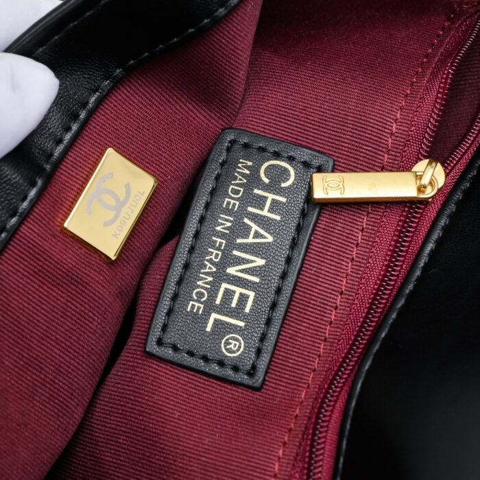 ⁦Chanel 23B Messenger Bag Large Shoulder Bag Handbag⁩ - الصورة ⁦9⁩