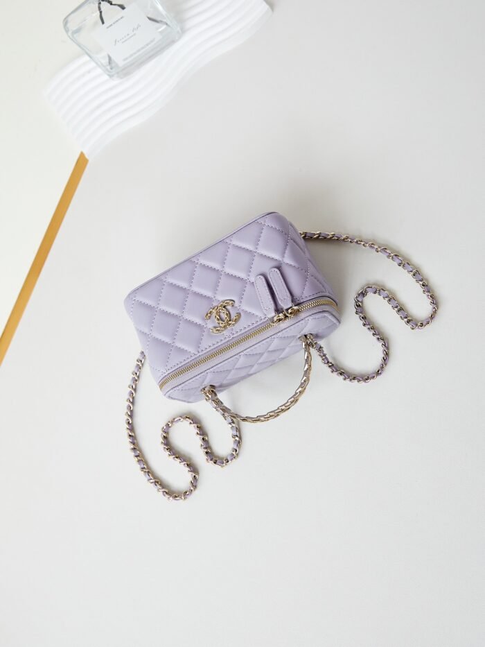 Chanel 10A Handbag Shoulder Bag Top Mirror Quality Version chanel AP5152 - Image 7