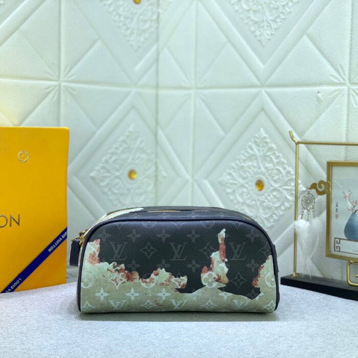 Louis Vuitton LV  Cosmetics Pouch Toiletry Bag Leather Handbag  Shoulder Bag - Image 13