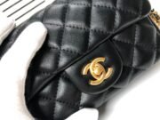 ⁦Chanel Cross Body Metal Ball Chain Shoulder Bag Handbag⁩ - الصورة ⁦5⁩