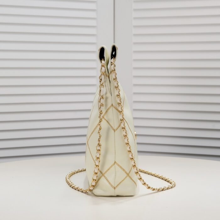 ⁦Chanel 22 Bag Pearl Bag Golden Thread Shoulder Bag Handbag⁩ - الصورة ⁦2⁩