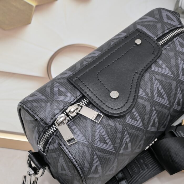⁦Dior Lingot Messenger Bag CD Diamond Shoulder Bag Handbag⁩ - الصورة ⁦6⁩