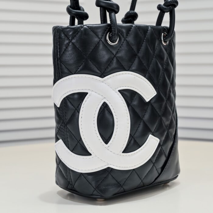 ⁦Chanel Ligne Cambon Mini Vintagep  Shoulder Bag Handbag⁩ - الصورة ⁦7⁩