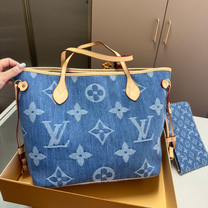 ⁦Louis Vuitton LV Denim Neverfull Shoulder Bag Handbag⁩ - الصورة ⁦2⁩