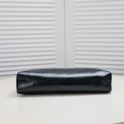 ⁦Chanel 23A 31bag Shoulder Bag Handbag⁩ - الصورة ⁦4⁩