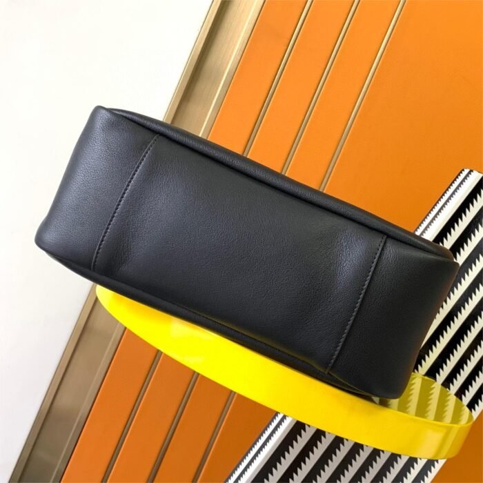 ⁦Saint Laurent YSL Hobo Rose Shoulder Bag Handbag 10A Mirror Quality Version⁩ - الصورة ⁦6⁩