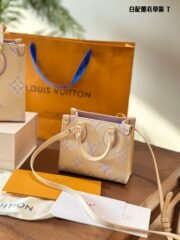 ⁦Louis Vuitton Onthego tote Shoulder Bag Handbag⁩ - الصورة ⁦3⁩