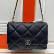 Chanel 19bag Lambskin Gold Buckle Shoulder Crossbody Bag - Image 3
