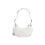 ⁦BALENCIAGA Le Cagole XS studded crinkled-leather shoulder bag White⁩ - الصورة ⁦4⁩