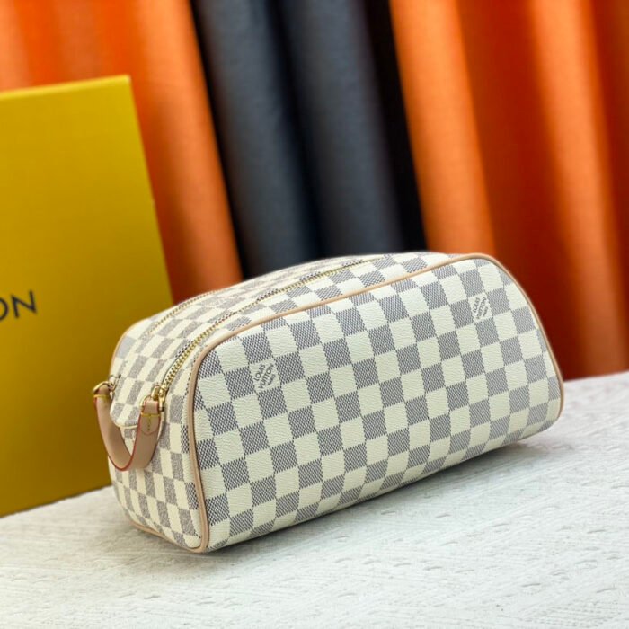 Louis Vuitton LV  Cosmetics Pouch Toiletry Bag Leather Handbag  Shoulder Bag - Image 9