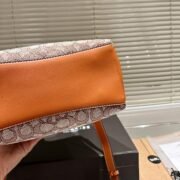 ⁦Coach Lana Shoulder Bag 23 In Signature Jacquard⁩ - الصورة ⁦9⁩