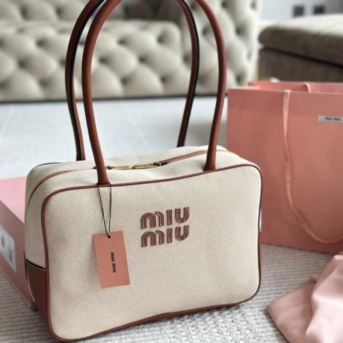 ⁦Miu Miu Bowling Briefcase Shoulder Handbag⁩ - الصورة ⁦2⁩