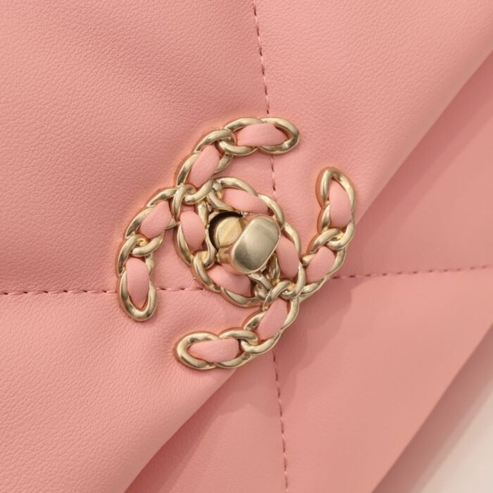 Chanel Lambskin Quilted Small 19 Flap Shoulder Bag Handbag - Image 6