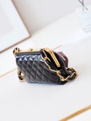 Chanel 10A Handbag Shoulder Bag Top Mirror Quality Version AP5127 - Image 4