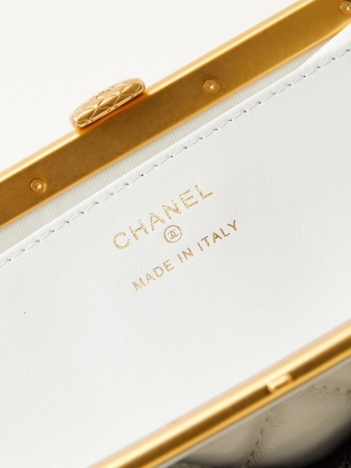 ⁦Chanel 10A Handbag Shoulder Bag Top Mirror Quality Version AP5127⁩ - الصورة ⁦9⁩