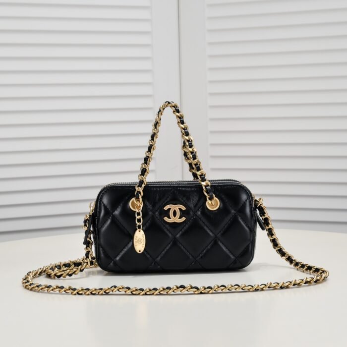 Chanel 23K Gold Coin Chain Bag Shoulder Bag Handbag - Image 1