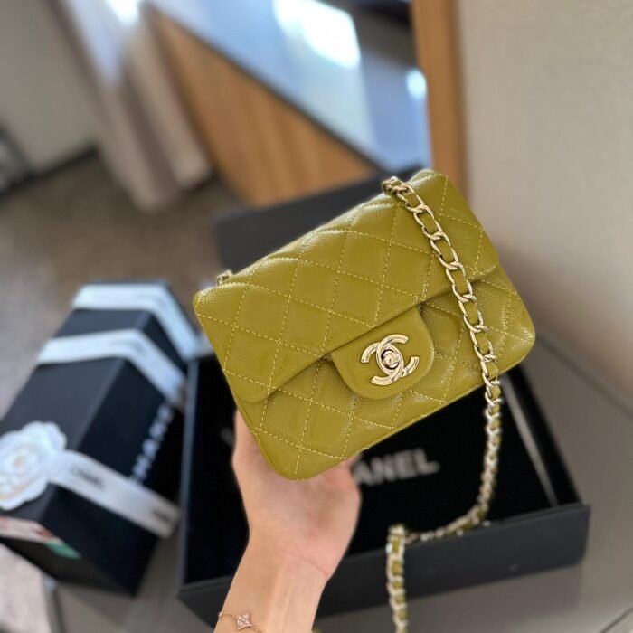 ⁦Chanel Flap Mini Bag in Square⁩ - الصورة ⁦17⁩