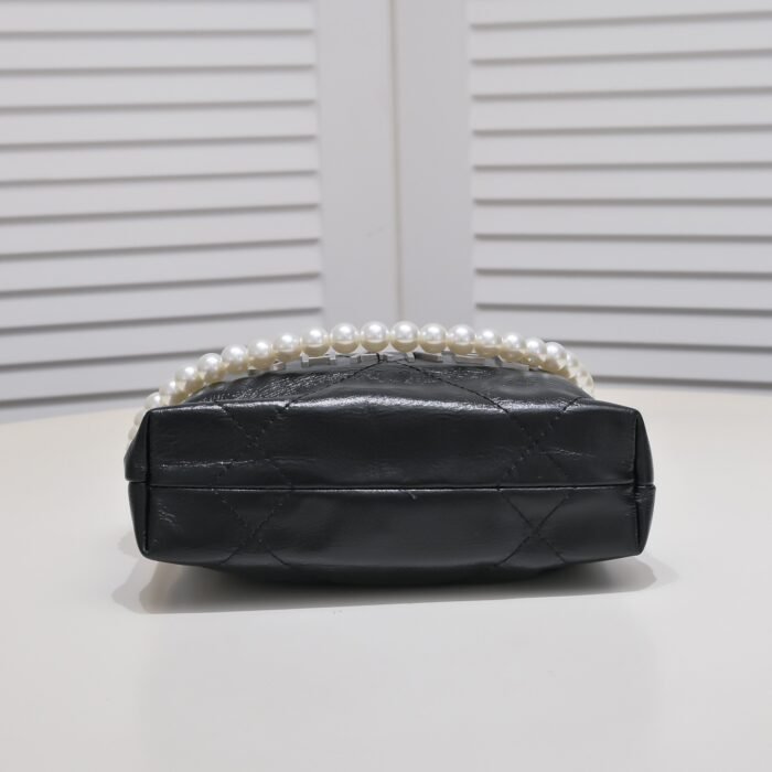 ⁦Chanel 22S Trash Bag Mini Pearl Bag Shoulder Bag Handbag⁩ - الصورة ⁦4⁩