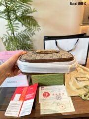 Gucci Camera Shoulder Bag Crossbody Bag - Image 4