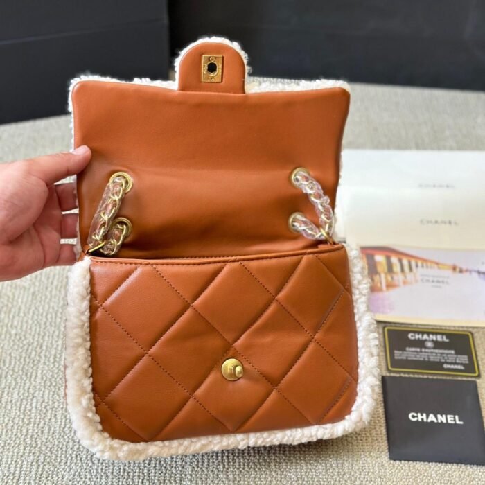 Chanel mini-flap-bag-shearling-lambskin-gold-tone-metal - Image 4