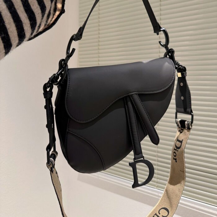 Dior Saddle Bag Matte Leather Shoulder Bag  (Replica) - Image 11