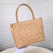 ⁦Chanel Vintagep Hilton Bag Tote  Shoulder Bag Handbag⁩ - الصورة ⁦5⁩
