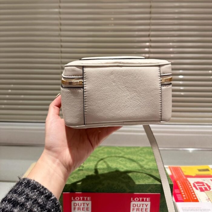 GUCCl Blondie Small Top Handle Bag - Image 7