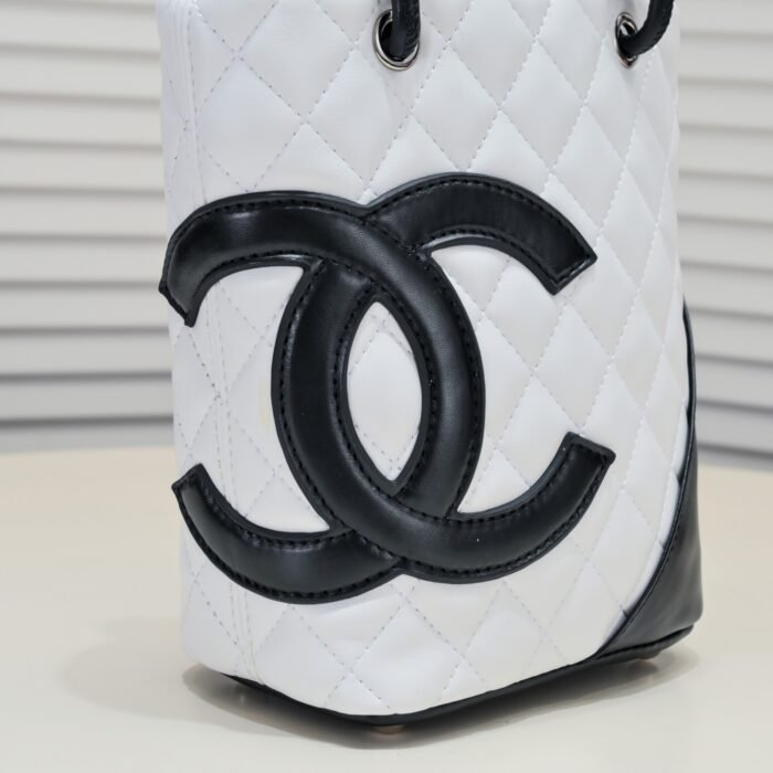 ⁦Chanel Ligne Cambon Mini Vintagep  Shoulder Bag Handbag⁩ - الصورة ⁦6⁩