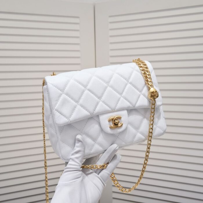 Chanel 23P Heart-Shaped Sardware Shoulder Bag Handbag - Image 5