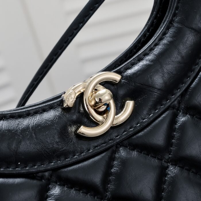 ⁦Chanel 23A 31bag Shoulder Bag Handbag⁩ - الصورة ⁦6⁩