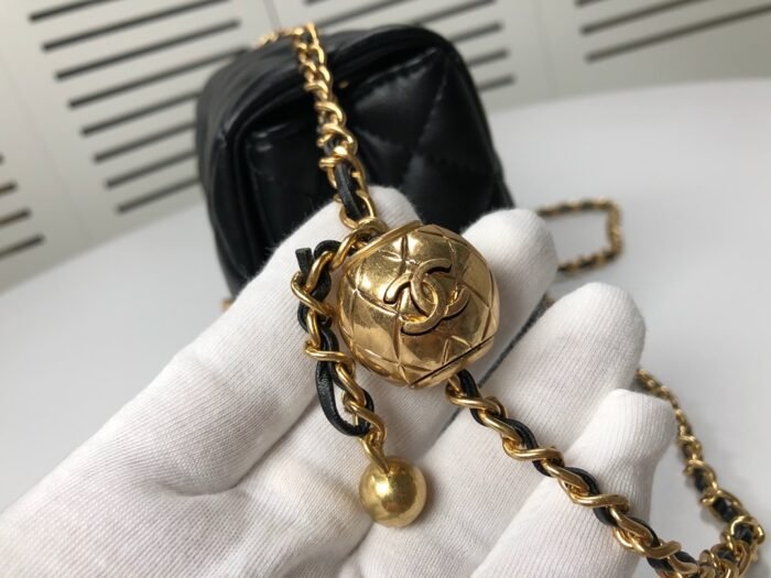 ⁦Chanel Cross Body Metal Ball Chain Shoulder Bag Handbag⁩ - الصورة ⁦6⁩