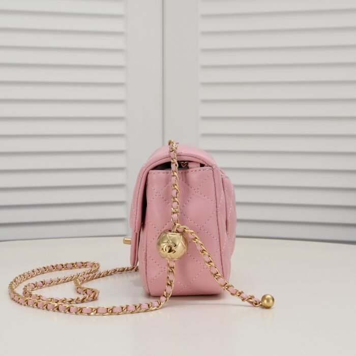 ⁦Chanel Cross Body Metal Ball Chain Shoulder Bag Handbag⁩ - الصورة ⁦2⁩