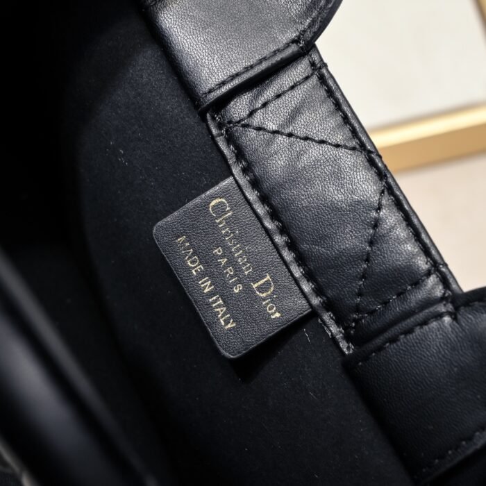 ⁦Mini Book Tote Maria Grazia Chiuri design Shoulder Bag Handbag⁩ - الصورة ⁦8⁩