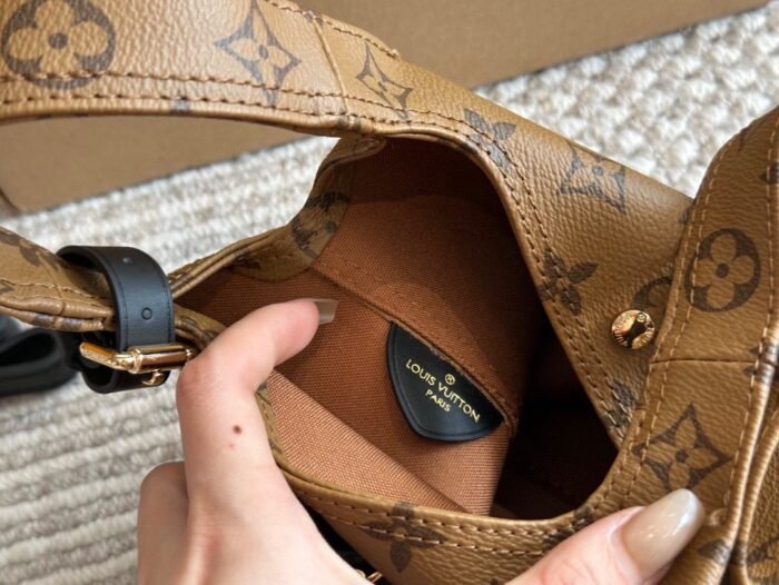 ⁦Louis Vuitton Mini Shoulder Bag Handbag⁩ - الصورة ⁦9⁩