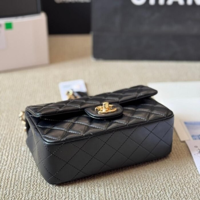 ⁦Chanel CF18 Crossbody Shoulder Bag⁩ - الصورة ⁦9⁩