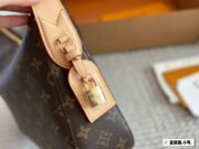 ⁦Louis Vuitton Slouchy MM Shoulder Bag Handbag⁩ - الصورة ⁦4⁩