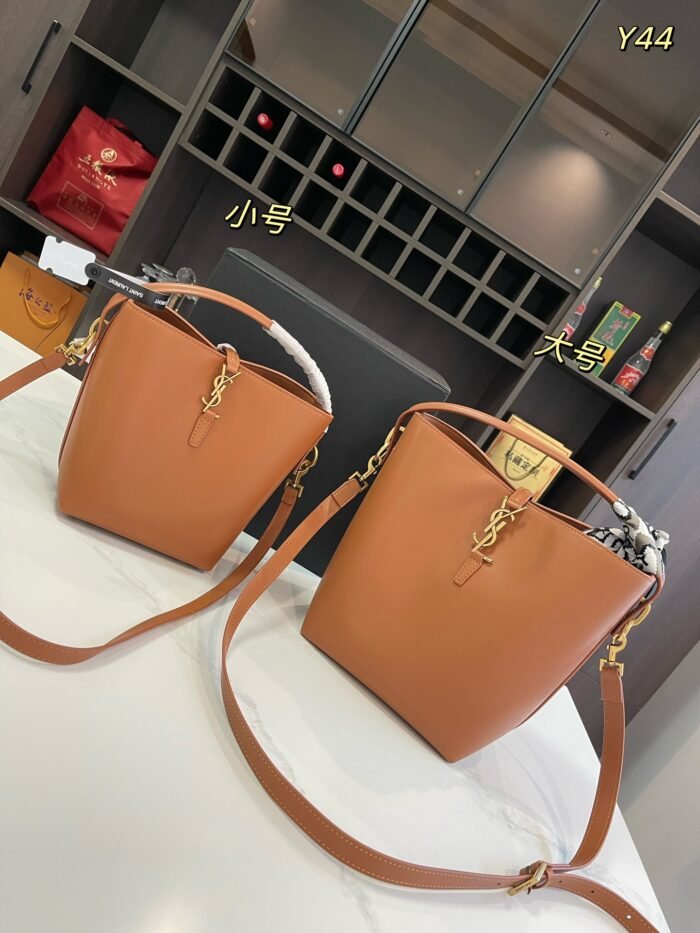 YSL Saint Laurent Le37 Tote Bag Shoulder Bag Handbag - Image 4