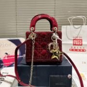 ⁦Dior Mini Lady Bag - Lacquered Calfskin⁩ - الصورة ⁦4⁩