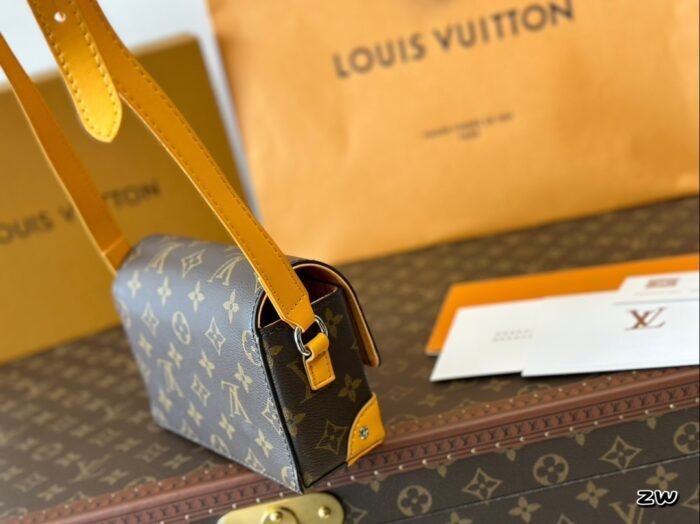 ⁦Louis Vuitton Steamer Shoulder Bag Handbag⁩ - الصورة ⁦4⁩