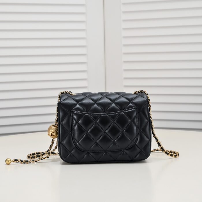 ⁦Chanel Cross Body Metal Ball Chain Shoulder Bag Handbag⁩ - الصورة ⁦3⁩