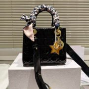 ⁦Dior Small Lady Bag - Lacquered Calfskin⁩ - الصورة ⁦2⁩
