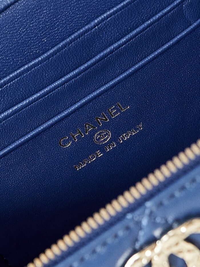 Chanel 10A Handbag Shoulder Bag Top Mirror Quality Version chanel AP5152 - Image 9